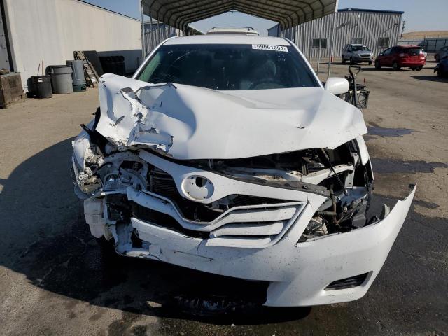 Photo 5 from auction – 2011 TOYOTA CAMRY BASE with VIN 4T4BF3EKXBR186999