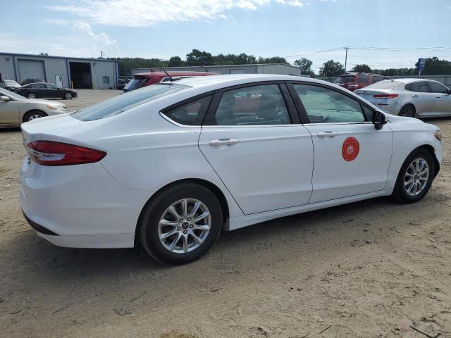 Photo 3 from auction – 2017 FORD FUSION S with VIN 3FA6P0G7XHR236147