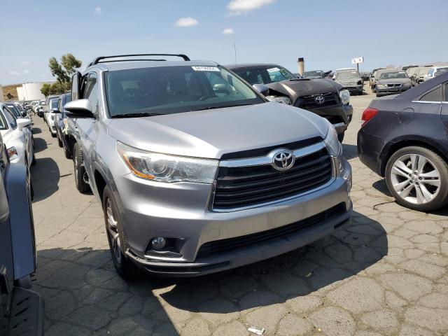 Photo 4 from auction – 2015 TOYOTA HIGHLANDER with VIN 5TDKKRFH7FS056673