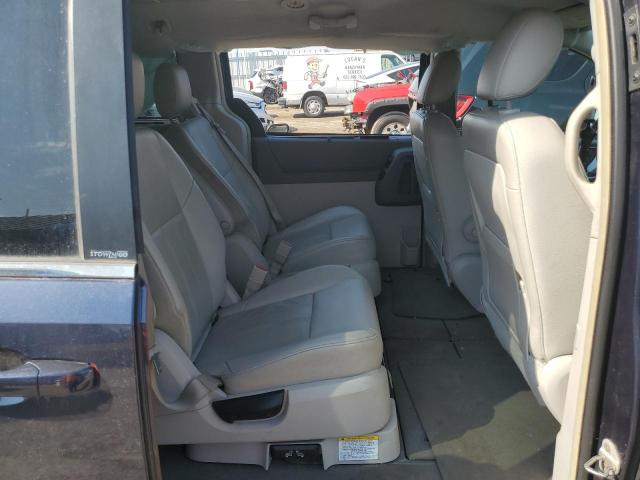 Photo 11 from auction – 2008 CHRYSLER TOWN & COU with VIN 2A8HR54P88R134312