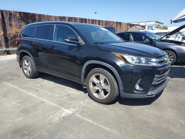 Photo 4 from auction – 2017 TOYOTA HIGHLANDER with VIN 5TDDZRFH0HS373881