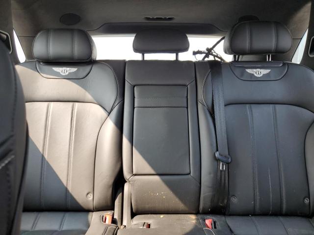 Photo 10 from auction – 2019 BENTLEY BENTAYGA with VIN SJAAM2ZV0KC026930