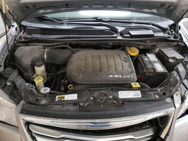 Photo 12 from auction – 2016 CHRYSLER TOWN & COU with VIN 2C4RC1JG9GR240714