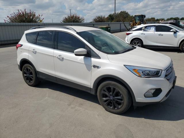 Photo 4 from auction – 2019 FORD ESCAPE SEL with VIN 1FMCU0HD7KUA78923