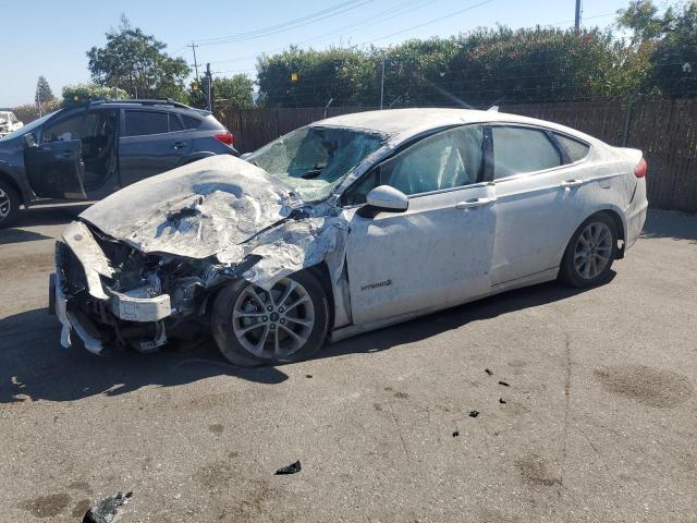 FORD FUSION SE 2019 with VIN 3FA6P0LU4KR207942 - Photo from auction