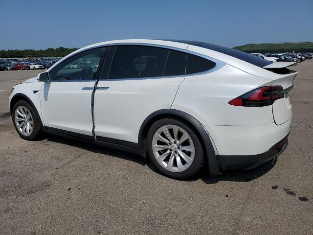Photo 2 from auction – 2019 TESLA MODEL X with VIN 5YJXCAE21KF182821