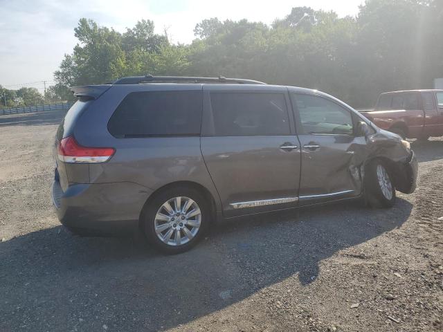 Photo 3 from auction – 2011 TOYOTA SIENNA XLE with VIN 5TDYK3DC0BS091208