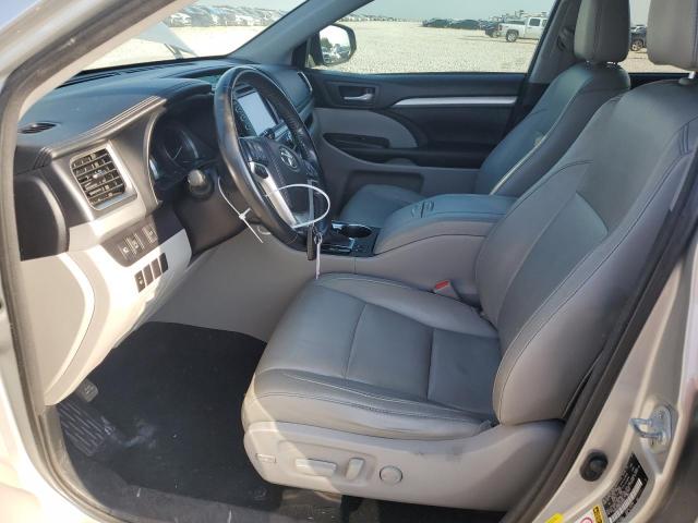 Photo 7 from auction – 2017 TOYOTA HIGHLANDER with VIN 5TDKZRFH9HS192690