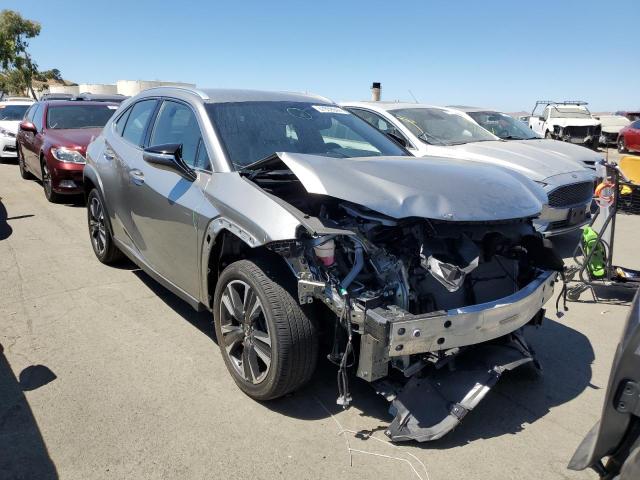 Photo 4 from auction – 2021 LEXUS UX 200 with VIN JTHX3JBH2M2033072