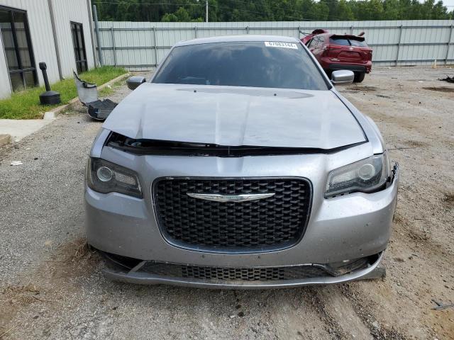 Photo 5 from auction – 2018 CHRYSLER 300 S with VIN 2C3CCAGG2JH250368