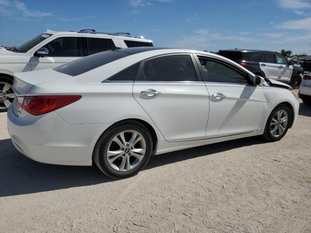 Photo 3 from auction – 2012 HYUNDAI SONATA SE with VIN 5NPEC4AC3CH361310