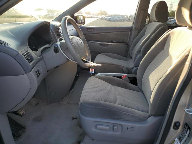 Photo 7 from auction – 2010 TOYOTA SIENNA CE with VIN 5TDKK4CC3AS317172