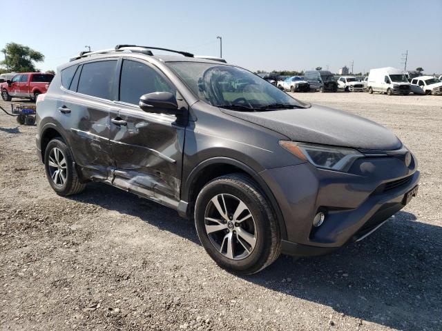 Photo 4 from auction – 2017 TOYOTA RAV4 XLE with VIN JTMWFREV2HJ712677