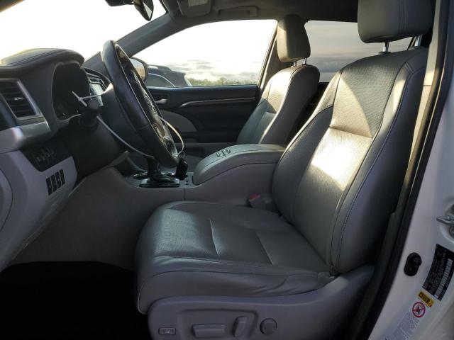 Фото 7 с аукциона – 2015 TOYOTA HIGHLANDER с VIN 5TDDCRFH5FS012435