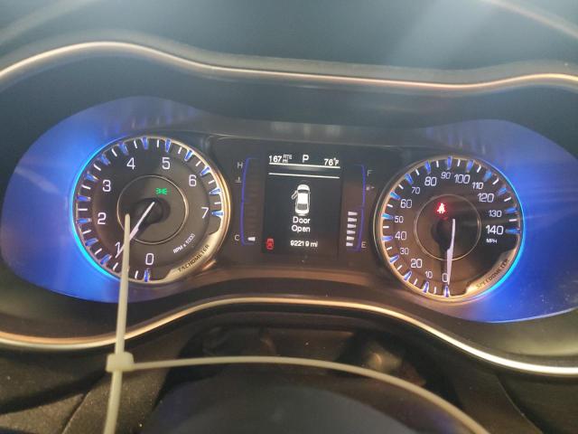 Photo 9 from auction – 2015 CHRYSLER 200 LIMITE with VIN 1C3CCCAB6FN521729