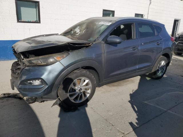 HYUNDAI TUCSON LIM 2016 with VIN KM8J33A43GU052283 - Photo from auction