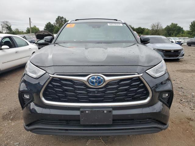 Photo 5 from auction – 2022 TOYOTA HIGHLANDER with VIN 5TDEBRCH1NS088941