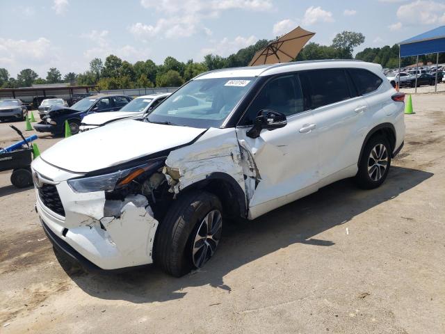 Photo 1 from auction – 2022 TOYOTA HIGHLANDER with VIN 5TDGZRAH8NS538432