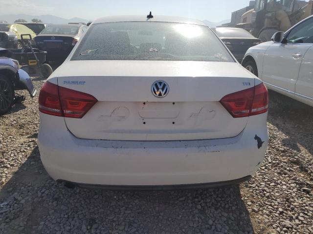 Photo 6 from auction – 2015 VOLKSWAGEN PASSAT S with VIN 1VWAS7A36FC013064