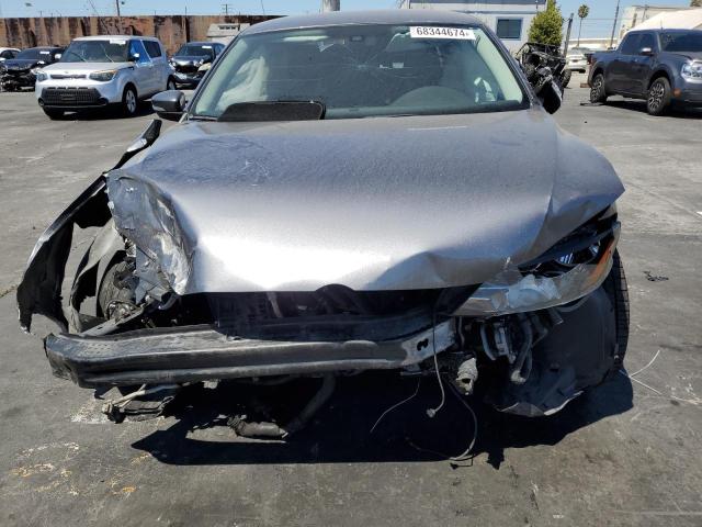 Photo 5 from auction – 2015 VOLKSWAGEN PASSAT S with VIN 1VWAT7A32FC050500
