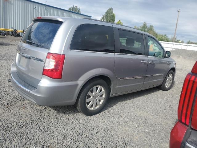 Photo 3 from auction – 2016 CHRYSLER TOWN & COU with VIN 2C4RC1BG4GR282061