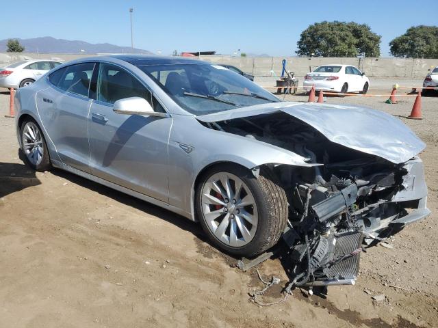 Photo 4 from auction – 2016 TESLA MODEL S with VIN 5YJSA1E43GF141177