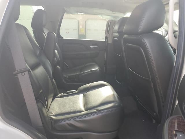 Photo 10 from auction – 2011 GMC YUKON DENA with VIN 1GKS2EEFXBR130271