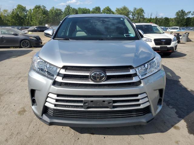 Photo 5 from auction – 2017 TOYOTA HIGHLANDER with VIN 5TDBZRFH4HS484327