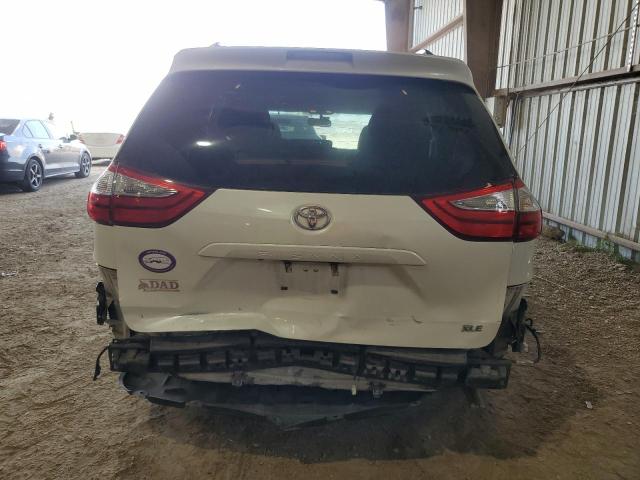Photo 6 from auction – 2017 TOYOTA SIENNA XLE with VIN 5TDYZ3DC7HS813231
