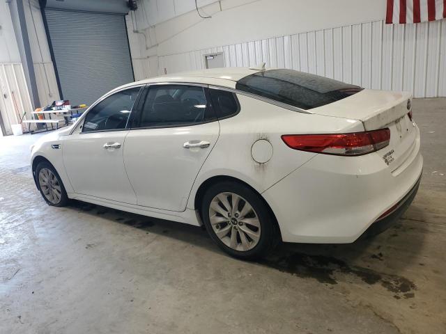 Photo 2 from auction – 2017 KIA OPTIMA EX with VIN 5XXGU4L35HG138420