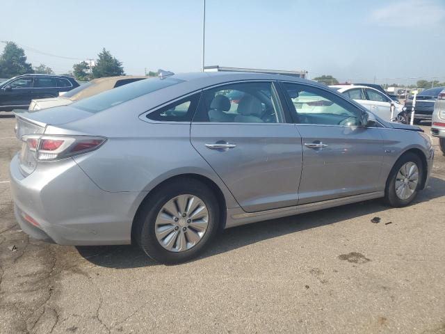 Photo 3 from auction – 2016 HYUNDAI SONATA HYB with VIN KMHE24L14GA018528