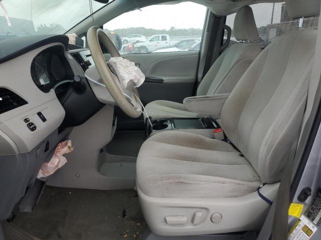 Photo 7 from auction – 2012 TOYOTA SIENNA LE with VIN 5TDKK3DC2CS181032