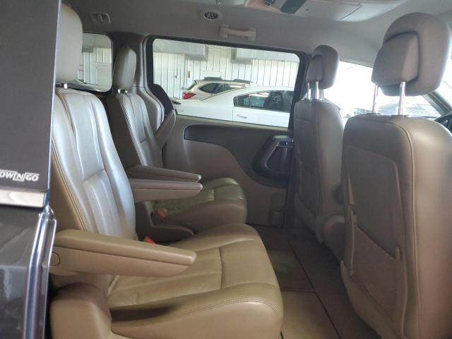 Photo 11 from auction – 2012 CHRYSLER TOWN & COU with VIN 2C4RC1BG2CR172197