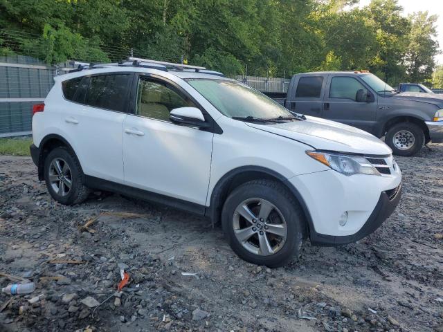 Photo 4 from auction – 2015 TOYOTA RAV4 XLE with VIN JTMRFREV6FD167964