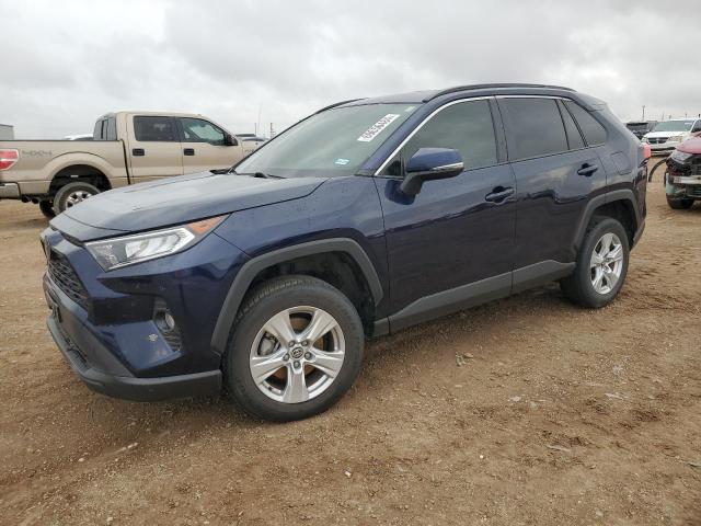 TOYOTA RAV4 XLE 2021 with VIN JTMP1RFV0MD076965 - Photo from auction