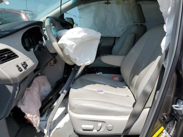 Photo 7 from auction – 2012 TOYOTA SIENNA XLE with VIN 5TDYK3DC9CS238255