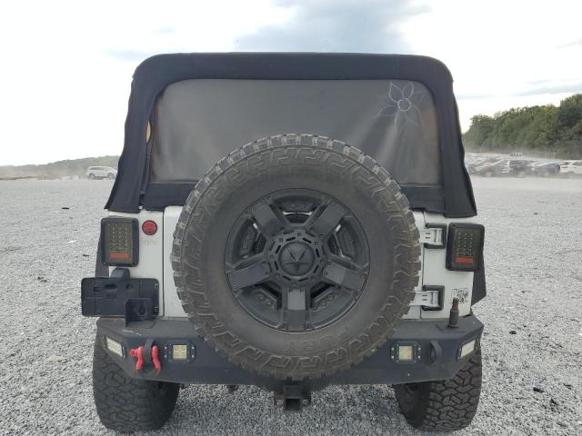 Photo 6 from auction – 2016 JEEP WRANGLER U with VIN 1C4BJWDG0GL212888