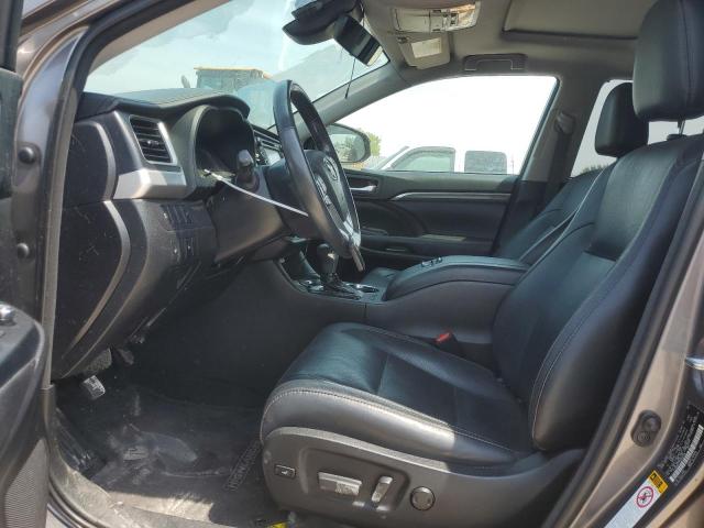 Photo 7 from auction – 2017 TOYOTA HIGHLANDER with VIN 5TDDGRFH1HS035198