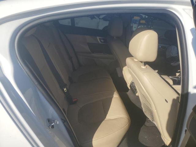 Photo 10 from auction – 2015 JAGUAR XF 2.0T PR with VIN SAJWA0FS6FPU87643