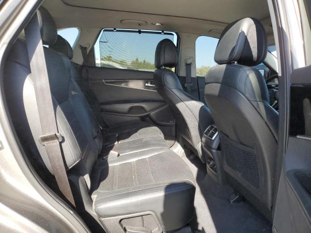 Photo 11 from auction – 2016 KIA SORENTO SX with VIN 5XYPK4A5XGG030573