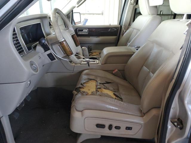 Photo 7 from auction – 2010 LINCOLN NAVIGATOR with VIN 5LMJJ2H54AEJ04291