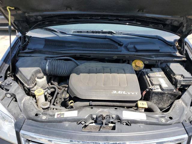 Photo 12 from auction – 2016 CHRYSLER TOWN & COU with VIN 2C4RC1BG1GR297584