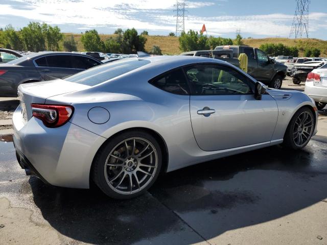 Photo 3 from auction – 2017 TOYOTA 86 BASE with VIN JF1ZNAA13H9701537