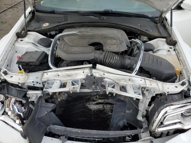 Photo 11 from auction – 2017 CHRYSLER 300 LIMITE with VIN 2C3CCAAG8HH552654