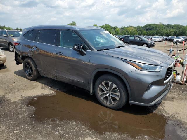 Photo 4 from auction – 2021 TOYOTA HIGHLANDER with VIN 5TDGZRBHXMS548411