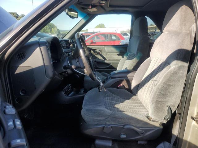 Photo 7 from auction – 2001 CHEVROLET BLAZER with VIN 1GNCT18W51K234294