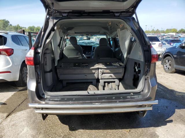 Photo 6 from auction – 2017 TOYOTA SIENNA XLE with VIN 5TDYZ3DC9HS816731