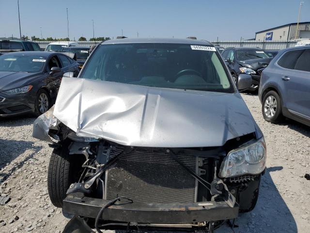 Photo 5 from auction – 2015 CHRYSLER TOWN & COU with VIN 2C4RC1BG1FR526344
