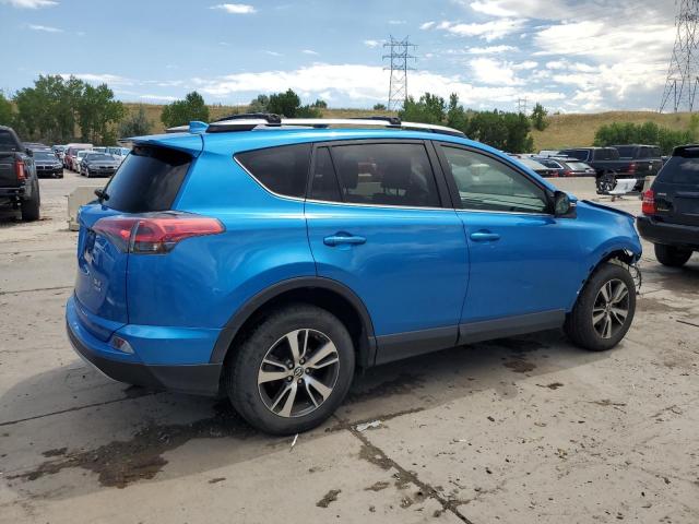 Photo 3 from auction – 2017 TOYOTA RAV4 XLE with VIN JTMRFREV9HJ122912