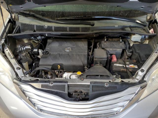 Photo 12 from auction – 2015 TOYOTA SIENNA LE with VIN 5TDKK3DC4FS687904